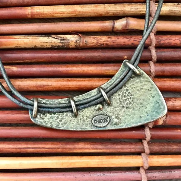 Chico’s Choker Necklace Brass & Rhinestone - Image 5