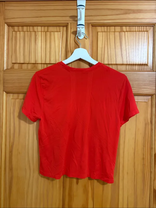 New Balance Size Medium Orange/Red Athletic T-Shirt - Image 4