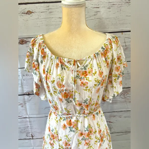 Cupcake and Cashmere Woman’s White Floral Lightweight Raylon Dress Size Large - Image 2