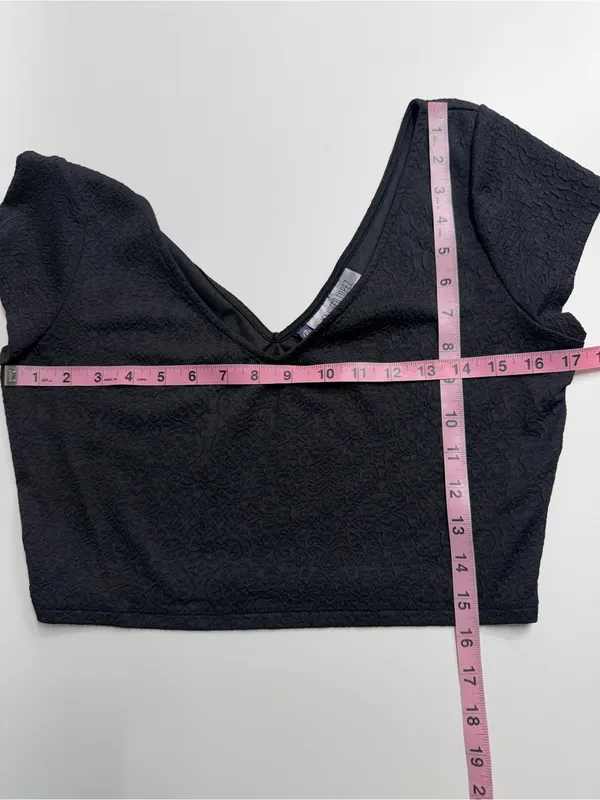 Black textured crop top grunge goth punk going out club top minimalist large - Image 3
