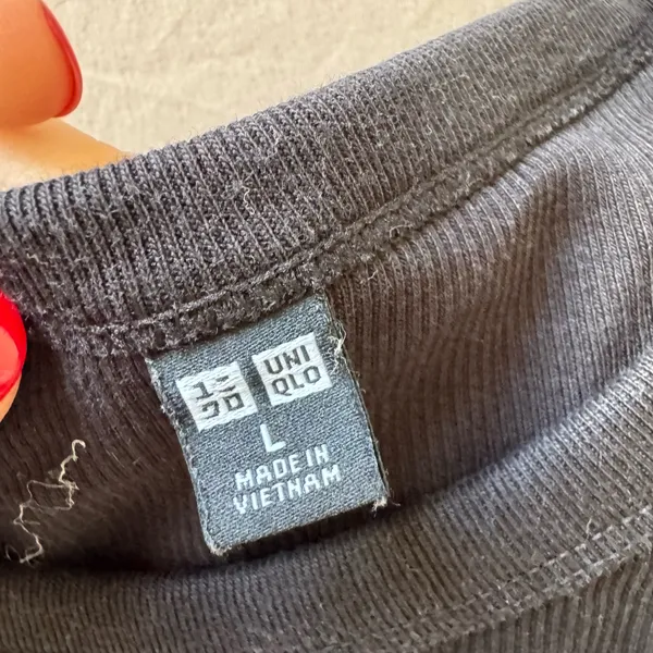 Uniqlo Long Sleeve Soft Ribbed T-Shirt - Image 4