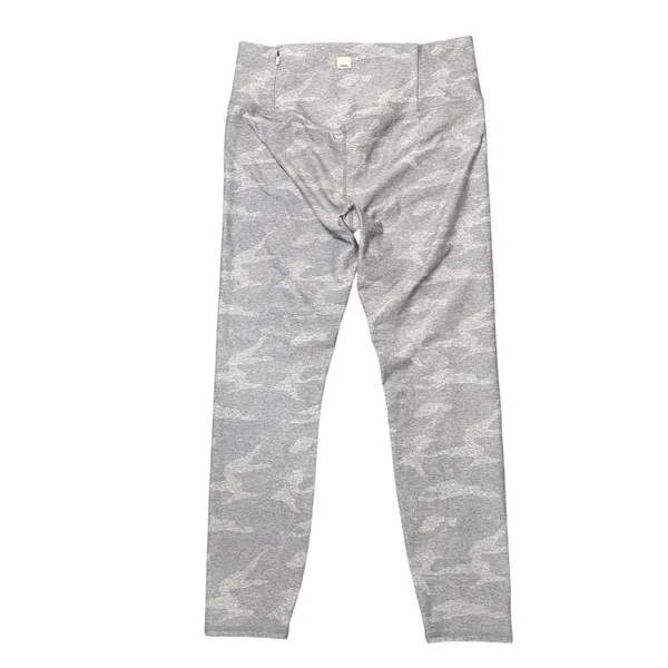 Vuori Clean Elevation Legging Gray Camo VW444 - Image 3
