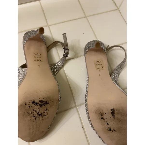 Le Château Rhinestone Covered Silver Heels 4 Inches Tall Size 8 Women’s - Image 8
