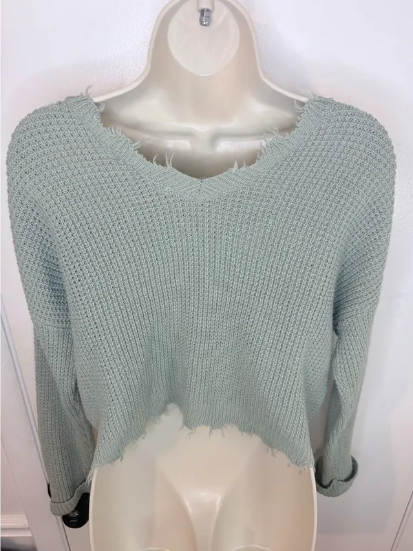 Moon & Madison Waffle Knit Crop Sweater Sage Green Distressed Hem Size M - Image 8