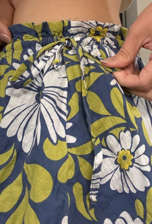 Flower print short skirt - Image 3