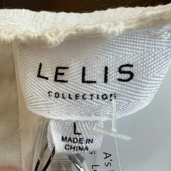 Le Lis Daisy Trim Crop Top White Size Large NWT - Image 4