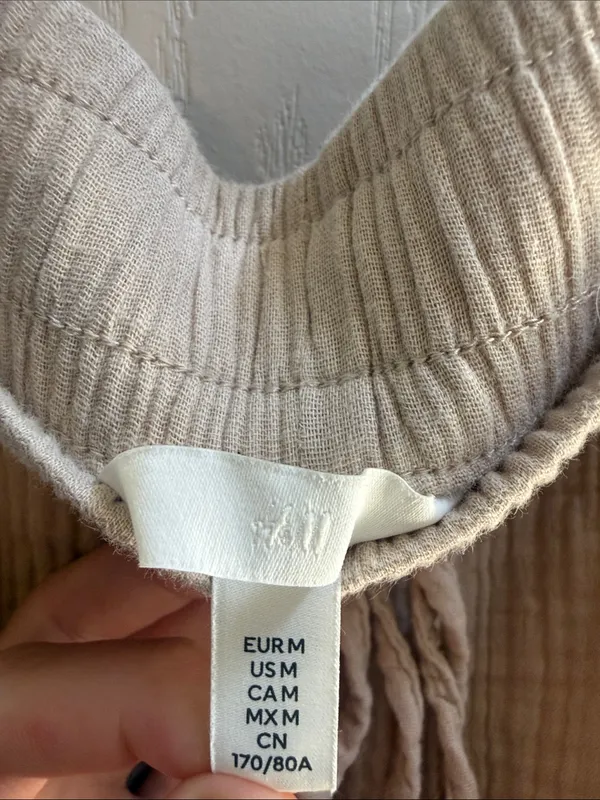 H&M Beige Drawstring Gauze Athletic Shorts - Image 3