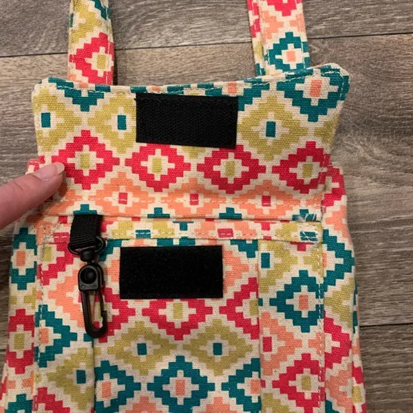 Kavu Canvas Crossbody Adjustable Green Pink Aztec Bag Purse - Image 2