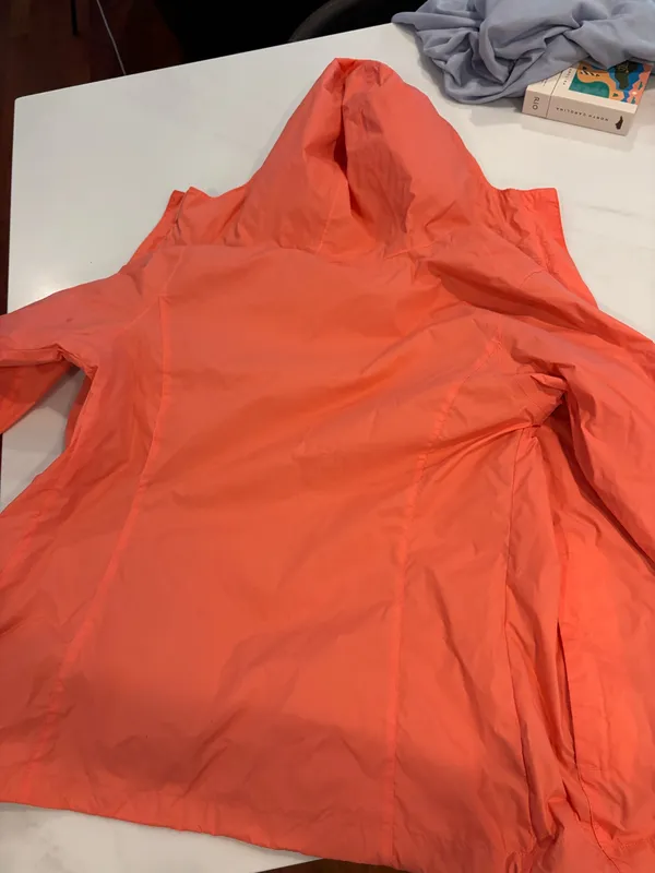 Columbia Rain Jacket - Image 4