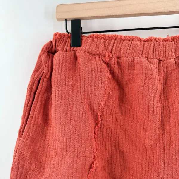 Blank NYC Shorts Size Medium Gauzy High Rise Rust Orange NWT Distressed Pullon - Image 8