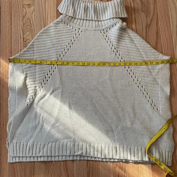 LAmade Turtleneck Poncho Sweater Womens Small Cream Oatmeal Minimalist Layering - Image 5