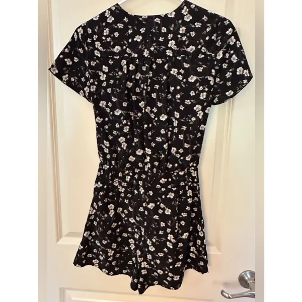 Vestique Black White Romper Women's Sz Small - Image 2