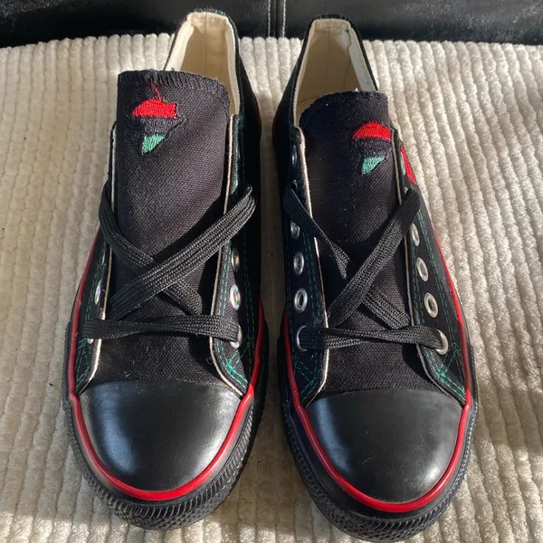 NEW🎉 African Pride Canvas Sneakers with Red & Green Accents Size 40/9 US - Image 3