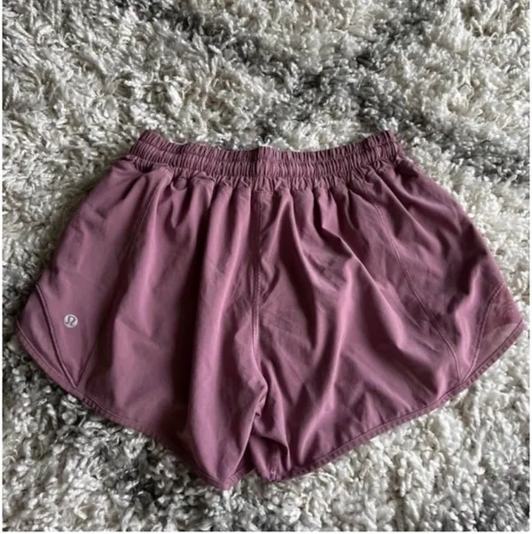 Lululemon Hotty Hot Short Long 4" Figue - Image 2