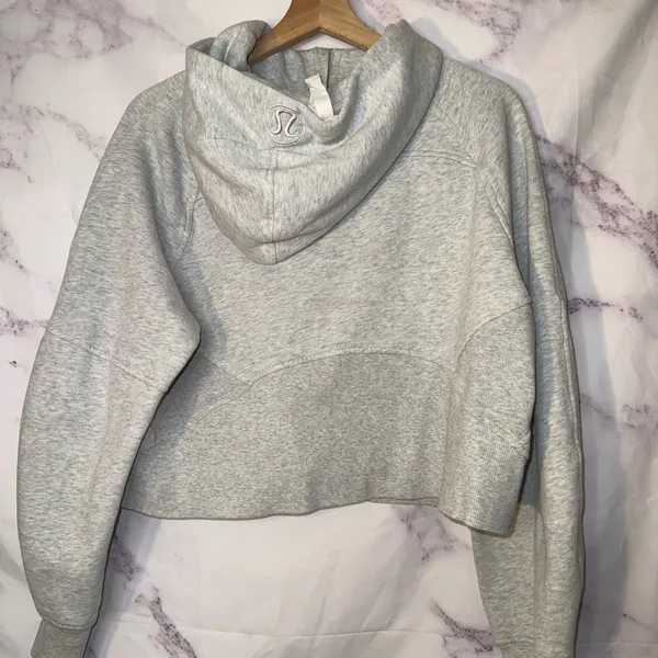 Lululemon Scuba Half-Zip Hoodie in heathered light grey - Image 2