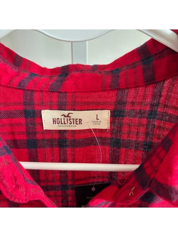 Hollister NWT Women's Red Black Plaid Button Up Flannel Shirt Size L - Image 2
