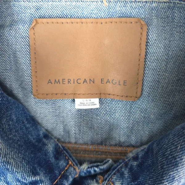 American Eagle Denim Jacket Women Large Blue Classic Trucker Button Up Cotton - Image 5