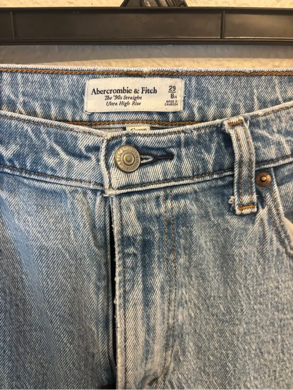 Abercrombie & Fitch Light Blue Boyfriend Jeans - Image 2