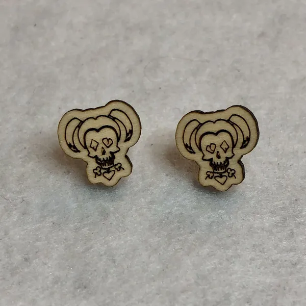 DC Comics Harley Quinn Skull Wood Stud Earrings - Image 3