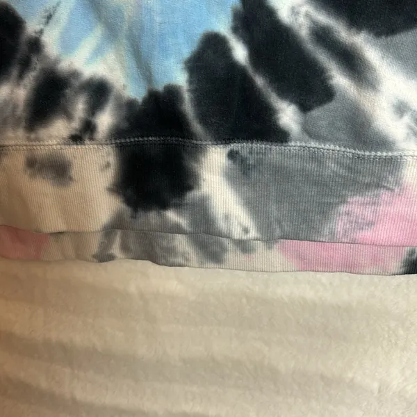 LIKE LOVE TIE DYED LONG SLEEVE "HEART" sweatshirt TOP Size Large.cotton - Image 4