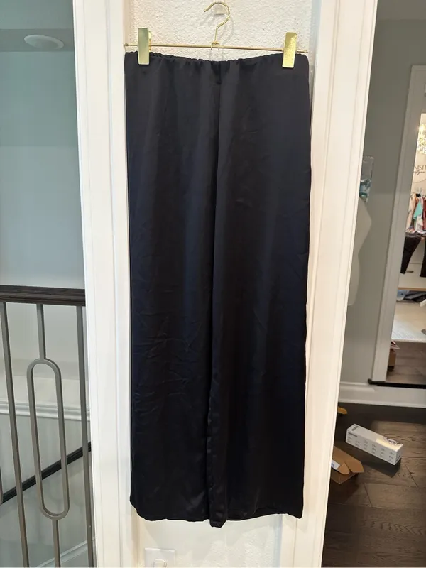 Être Aimé Black Satin Wide Leg Pull On Pants XS - Image 2