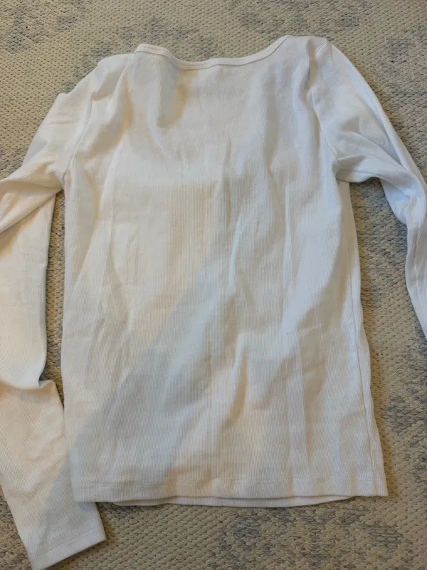 Aritzia Long Sleeve - Image 5