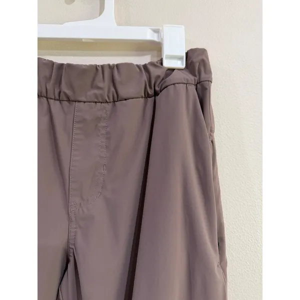 Vuori Miles Ankle Pants Womens Size S Brown Mauve Tapered Athletic Trousers - Image 3