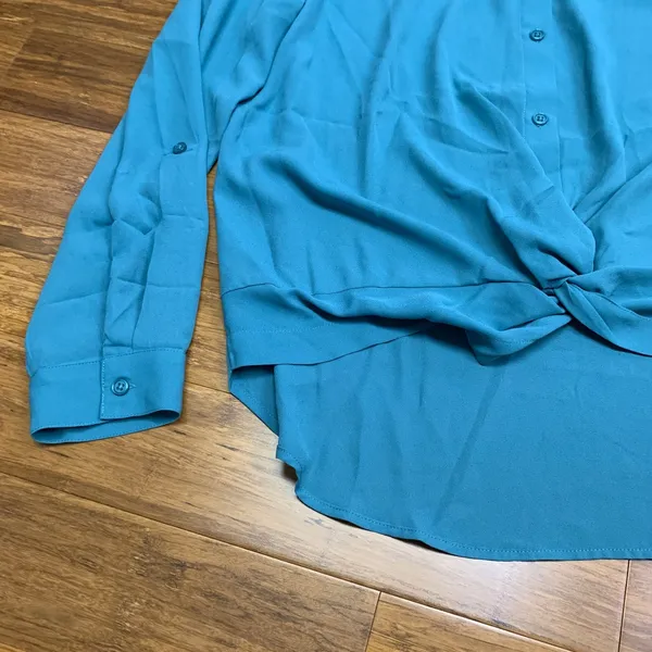 Maurices Button Down Top Womens Size XL Teal‎ Knot Front Long Sleeve Blouse NWT - Image 3