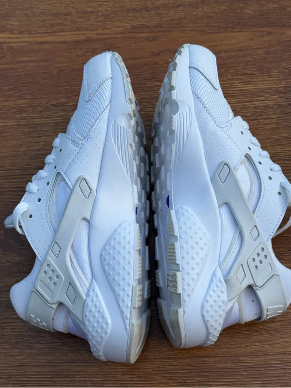 Nike Air Huarache Triple White Sneakers Shoes 654275-110 Youth 7Y - Image 6