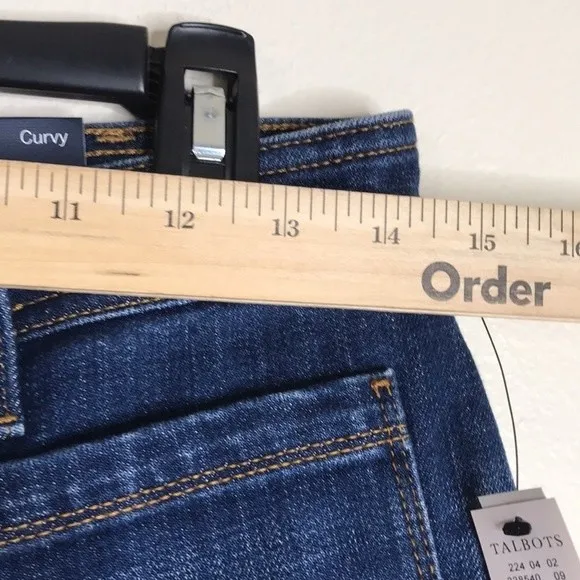 Talbots Women's Flawless High Waist Wide Crop Curvy Jeans Blue 8P - Image 4