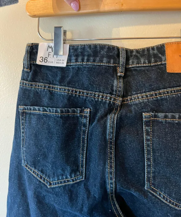 NWT Mom Fit Jeans - Image 3