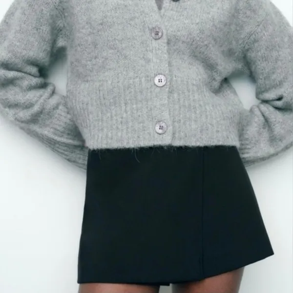 Zara Black Women's Mini Skorts Size L - Image 2