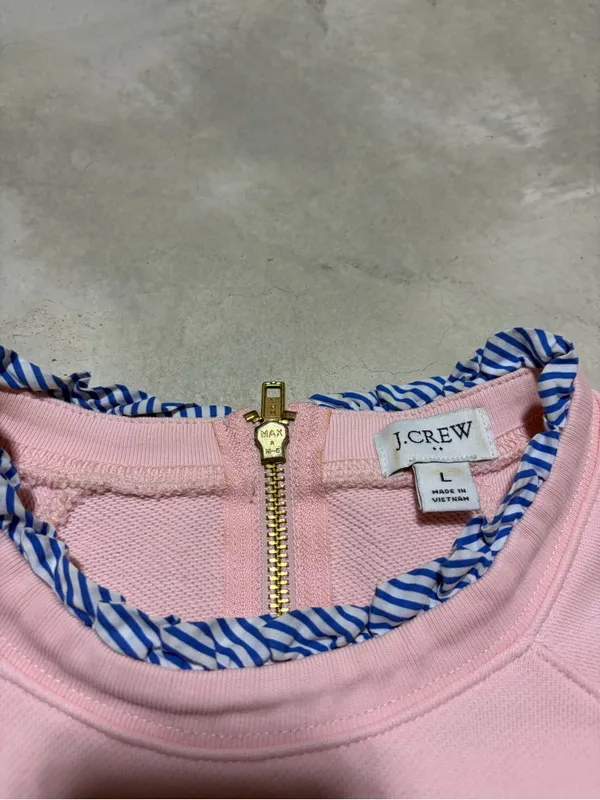 J. Crew Pink Crewneck Sweatshirt with Blue Trim large - Image 5