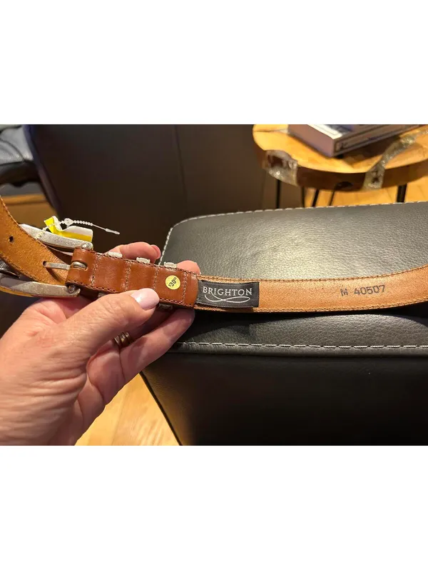 1995 Brighton leather belt. Size M - Image 2