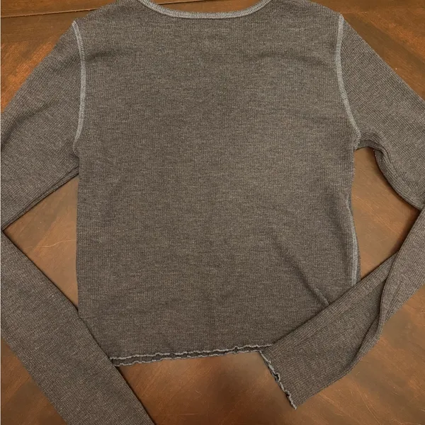 American Eagle Outfitters Charcoal Long Sleeve V-Neck Top - Image 5