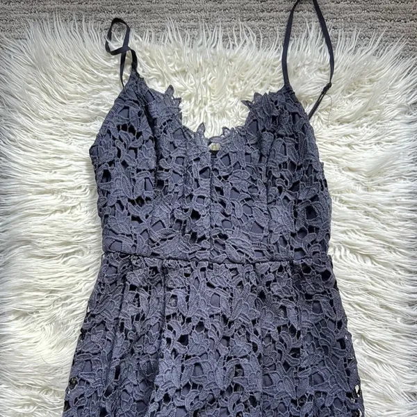 Astr The Label Lace A-Line Midi Dress Navy - Image 9