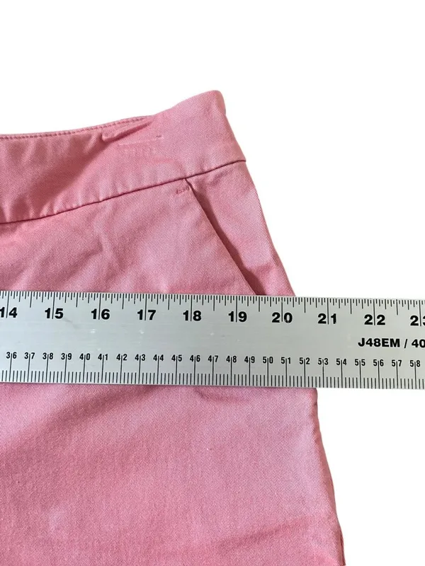 Loft Women's Casual Pink Shorts - Image 5