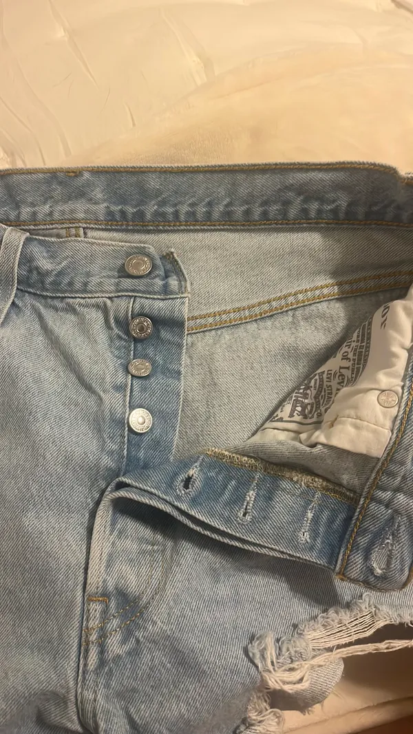 Levi’s Jean Shorts 501 - Image 2