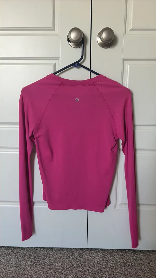 Lululemon Swiftly Tech Long Sleeve - Image 3