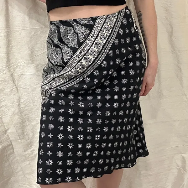 VTG Y2K L'Amadei D.P. Altomonte Black Cream Bandana‎ Print Slip Skirt Boho Small - Image 5
