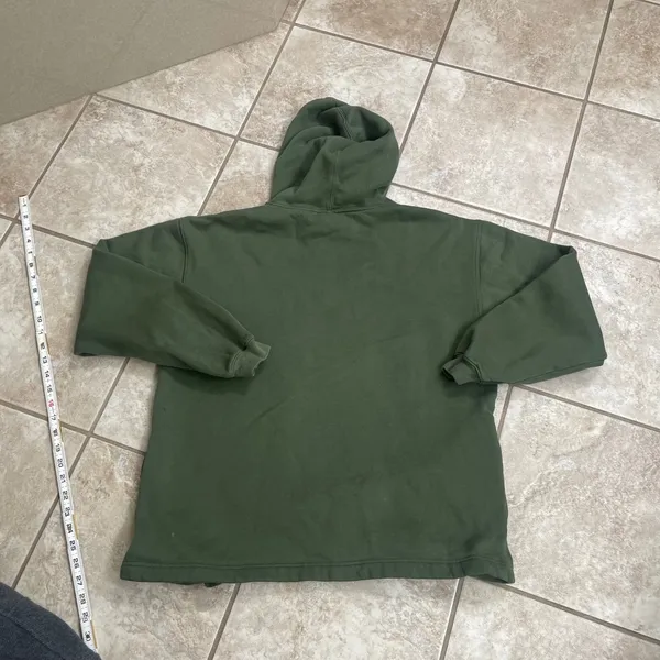 Disneyland Tigger Hoodie Pullover Sweatshirt Green Size Medium vintage unisex - Image 2