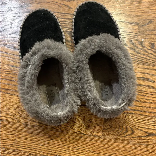 UGG Black Suede Slippers with Gray Shearling, probably size 6 - Image 3