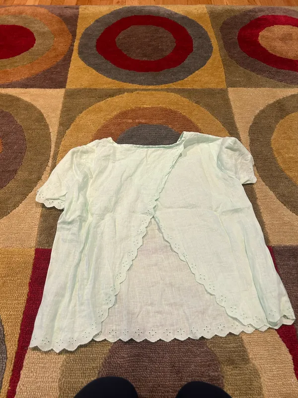 J. Crew 100% Linen Mint Green Open Back Cutout Shirt Blouse Top Scalloped XS - Image 3