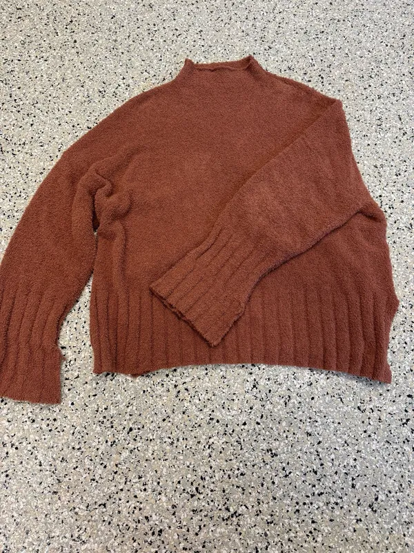 Boutique Sweater Oversized - Image 2