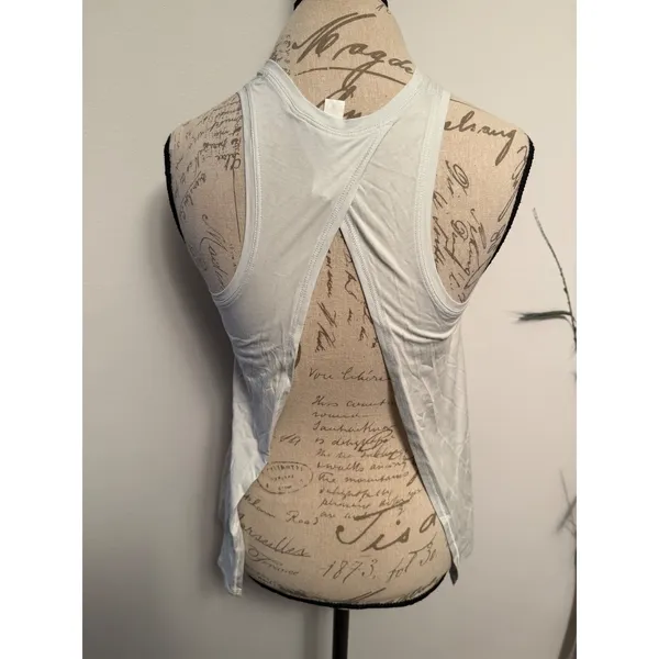 Lululemon Tank Top Women's Size 2 blue High Neck Criss Cross Back Activewear‎ - Image 3