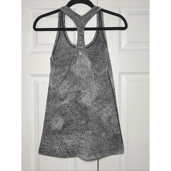 Lululemon Cool Racerback‎ Tank Top Womens Size 4 Grey Static Yoga Gym Athletic - Image 2