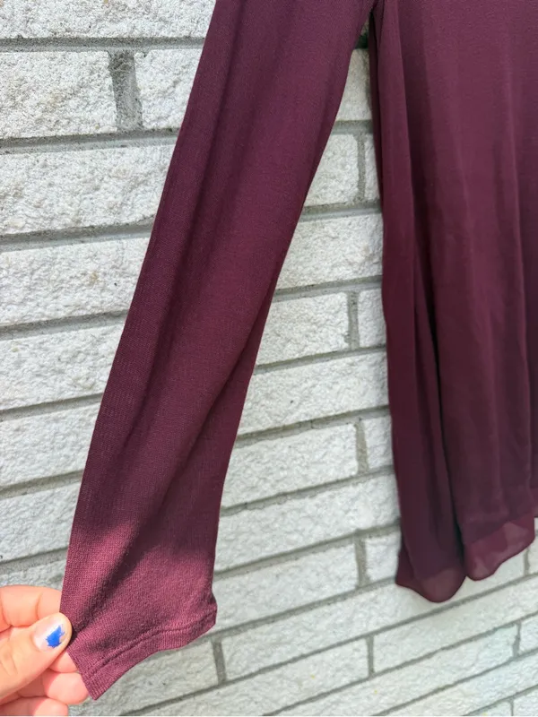 a.n.a Long-Sleeve V-Neck Top in Wine Burgundy - Image 6