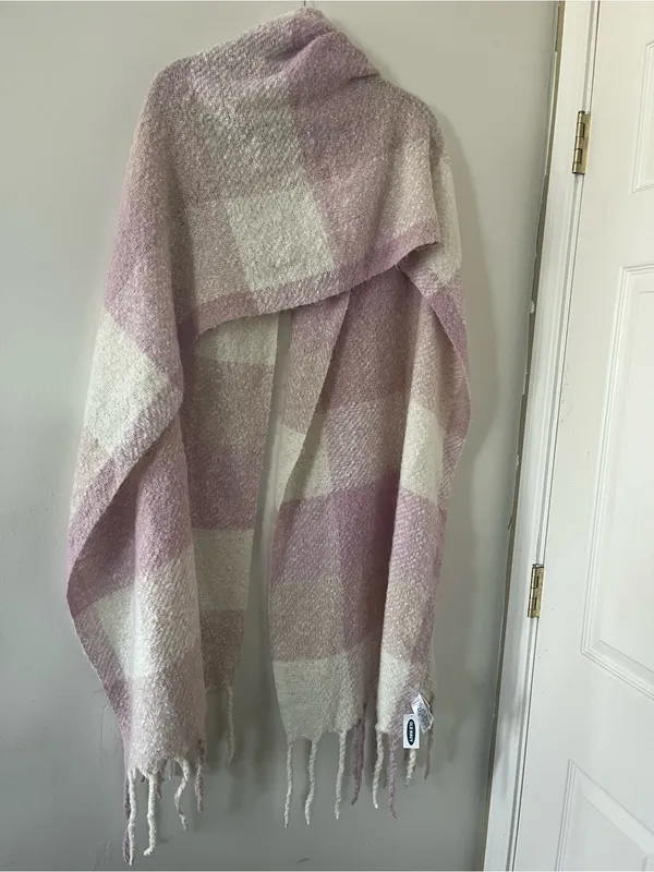 NWT Old Navy Pink Ivory Plaid Oversized Blanket Scarf Winter Cozy Fringe Preppy - Image 6