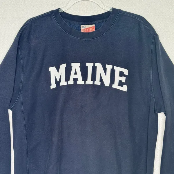 Vintage 1990s MV Sport Pro-Weave Maine Navy Crewneck Sweatshirt Medium - Image 2