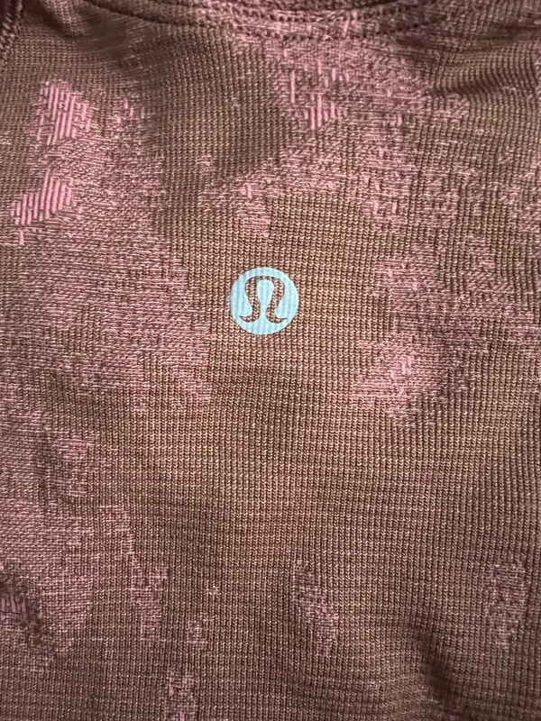Lululemon Long Sleeve Swiftly Tech with Thumb holes - Image 2